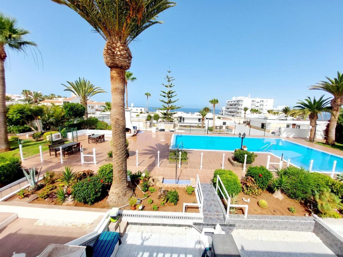 First Line Villa Floor Studio Apartment With Amazing Sea View Air Conditioned Just 50M From The Beach Costa Adeje  Exterior photo