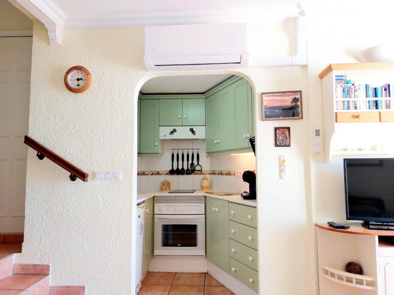 First Line Villa Floor Studio Apartment With Amazing Sea View Air Conditioned Just 50M From The Beach Costa Adeje  Exterior photo